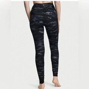 Victoria's Secret Leggings High waist black Cloud Pocket Small Long Dreamy Zebra